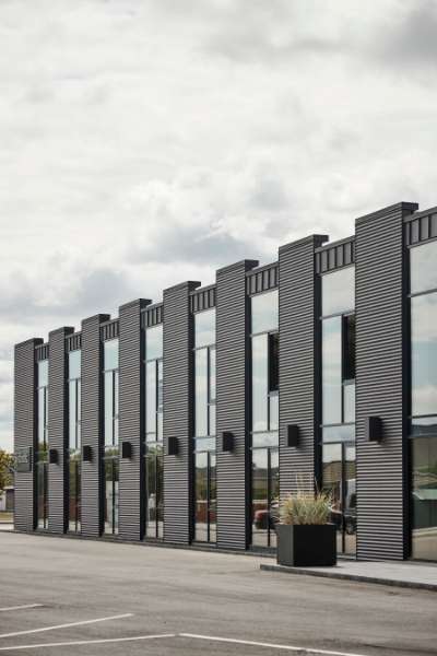 De er banken – vi er stålproducenten, Sydbank, Saltebakken 29, 9900 Frederikshavn